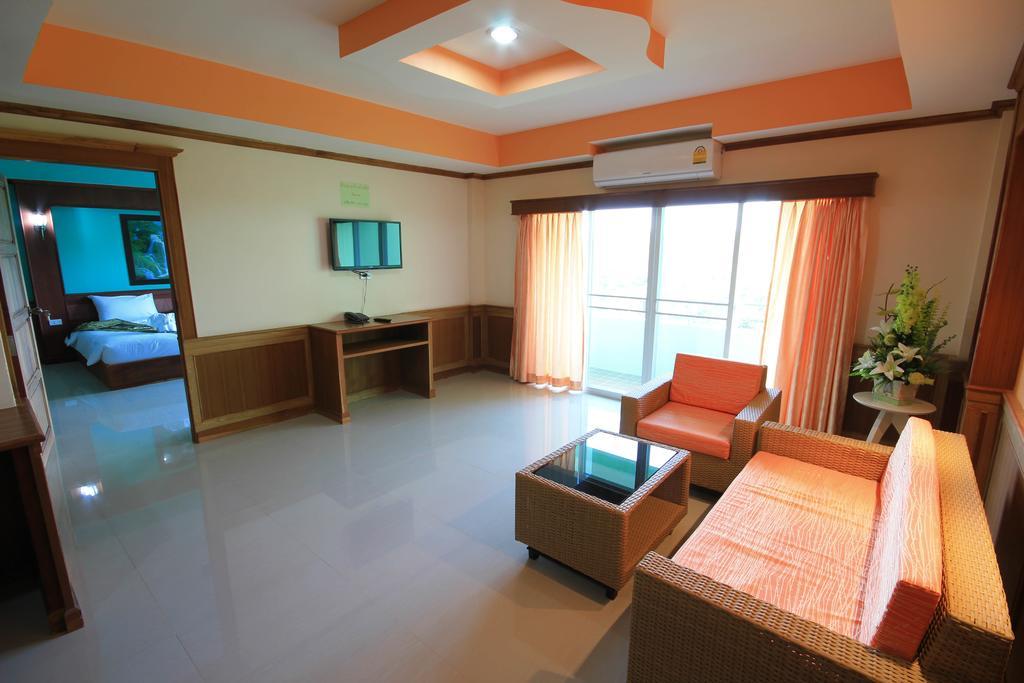 Hisoplace Udon Thani Exterior photo